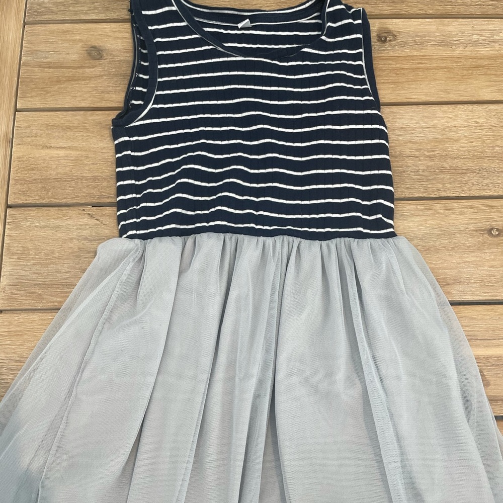 Girls size 8 dress